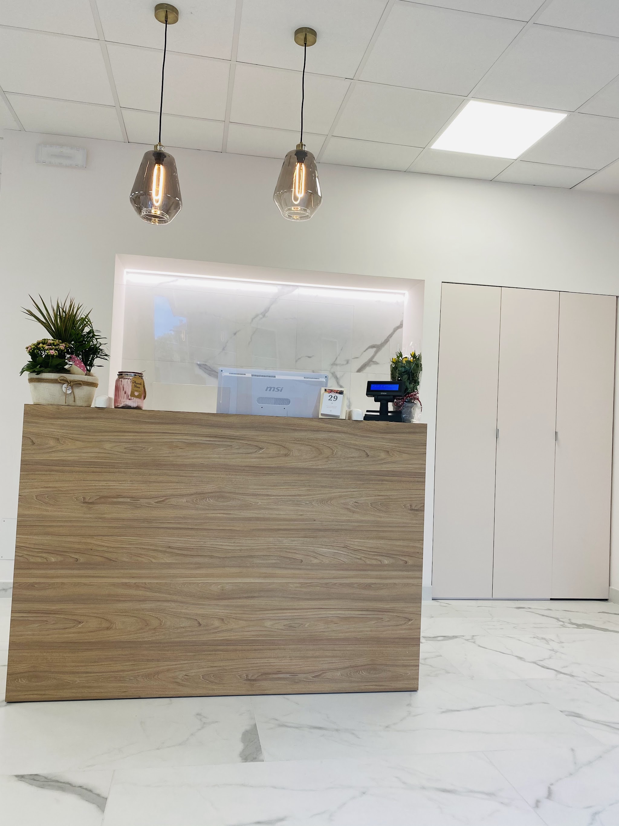 La reception di Ariela Hair Color Salon